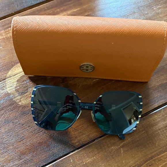 Tory Burch Navy and Gold Sunglasses with Orange Case prescription glasses - Picture 2 of 6